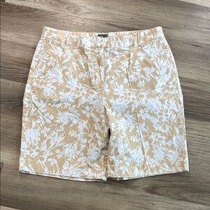 Classic Elements Womens Size 16 Bermuda Shorts Tan White Cotton Blend Resortwear